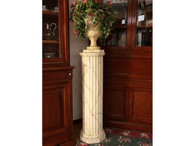 Colonna Decorativa Laccata Ad Imitazione del Marmo