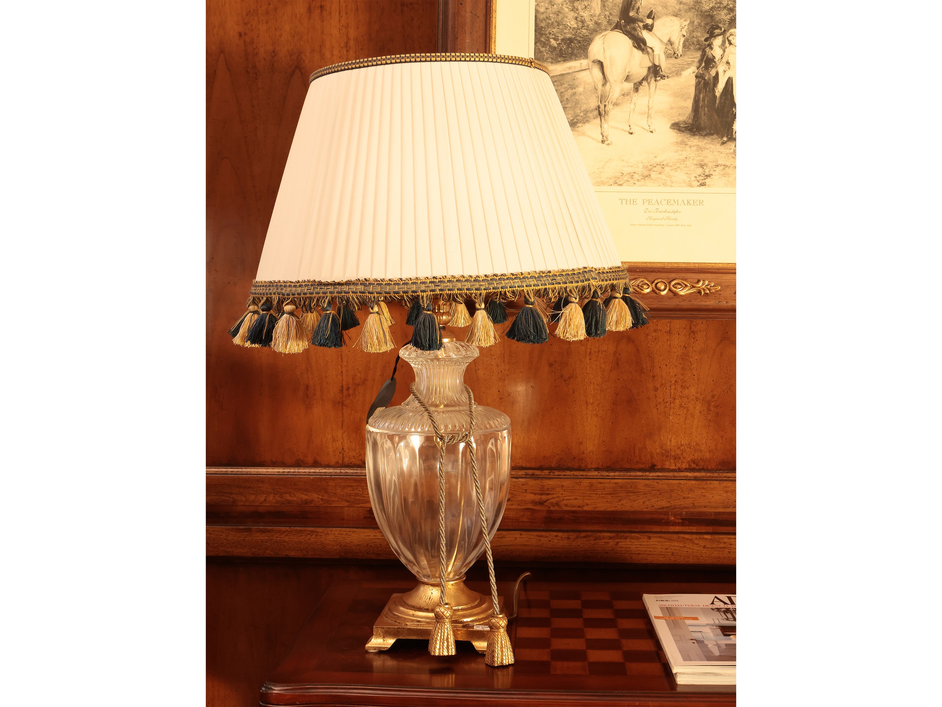 Coppia di lumi da tavolo in vetro e metallo dorato