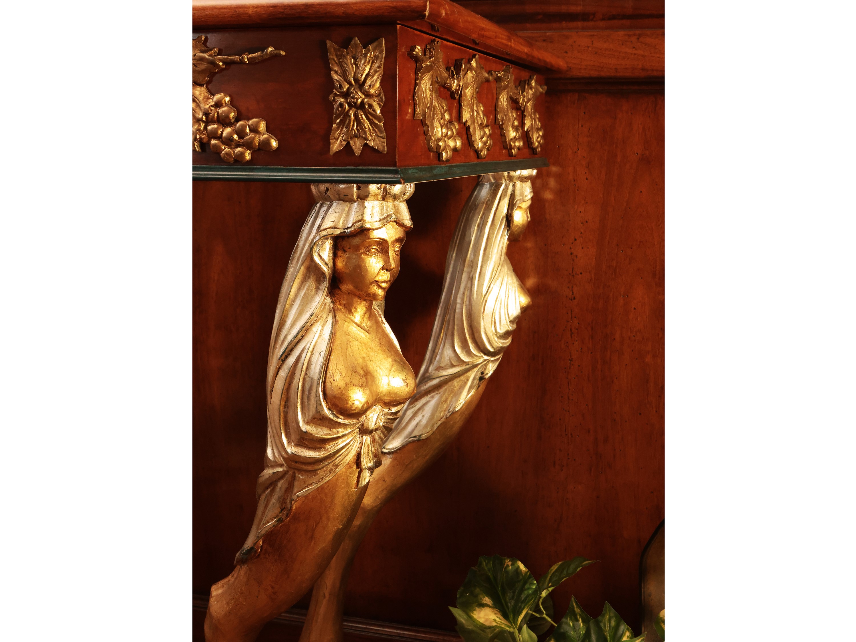 Tavolino da centro a teca per collezioni