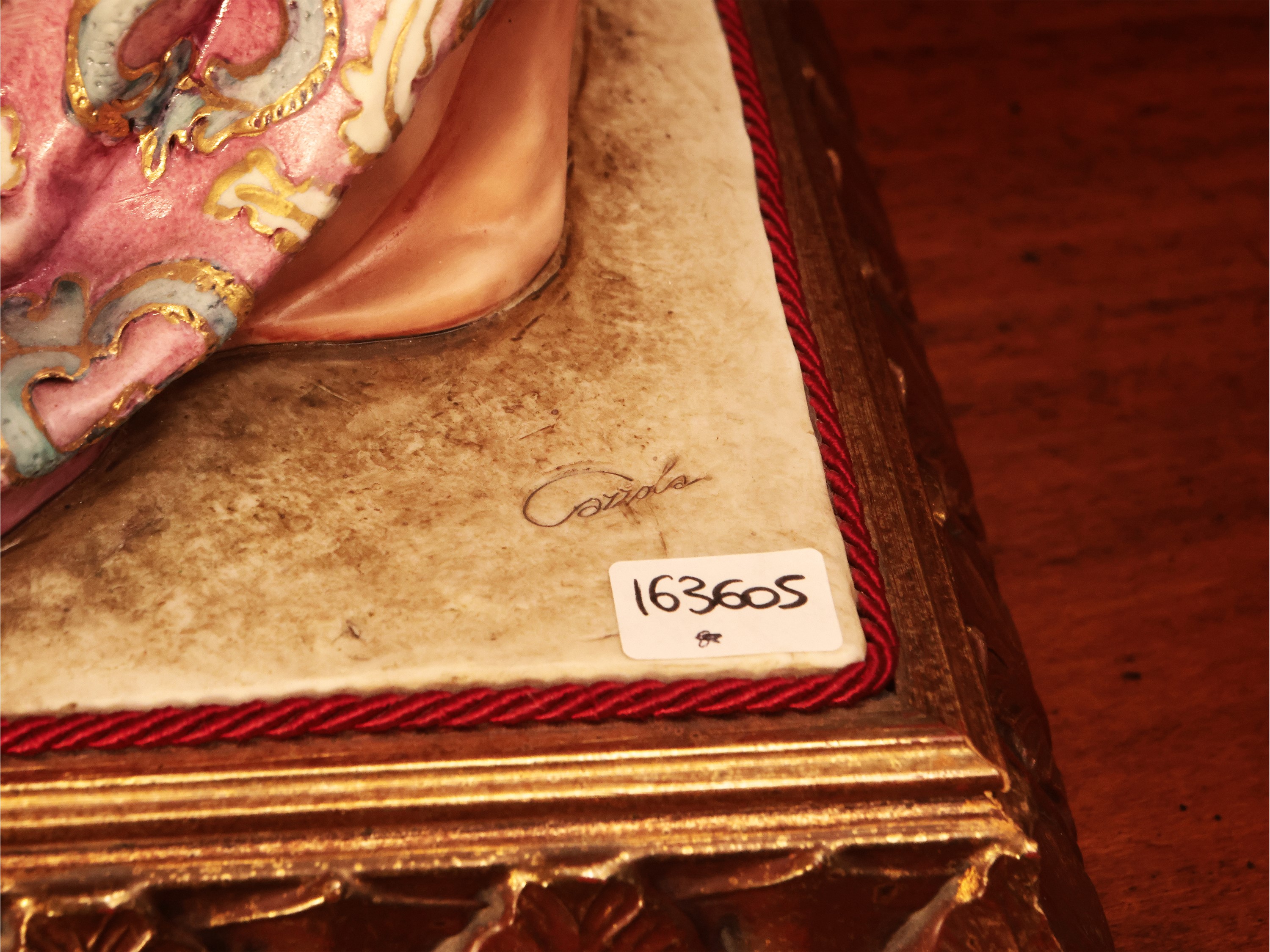 Gruppo in biscuit policromo, Capodimonte