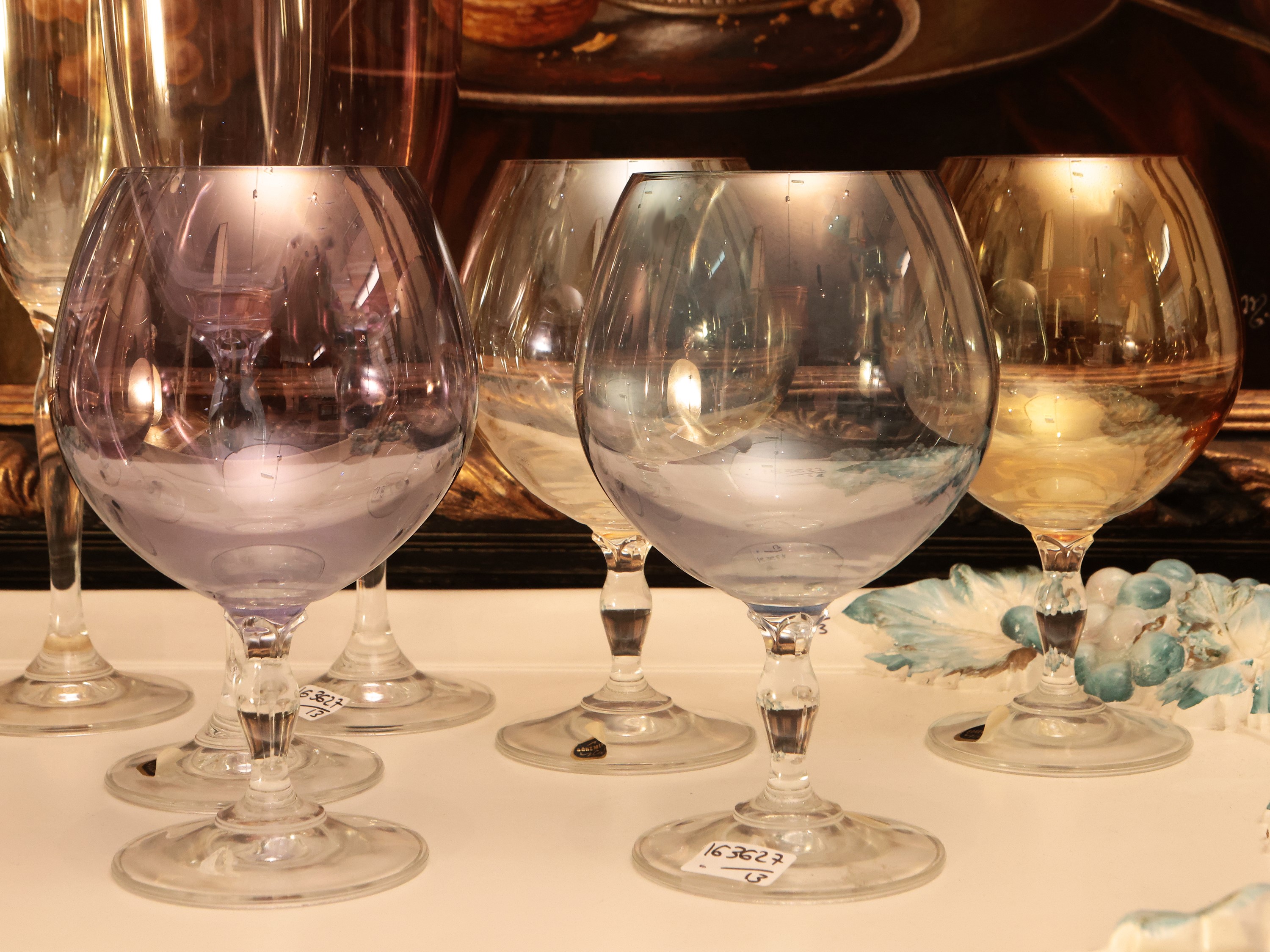 Assortimento di Bicchieri in Vetro Iridescente, Boemia