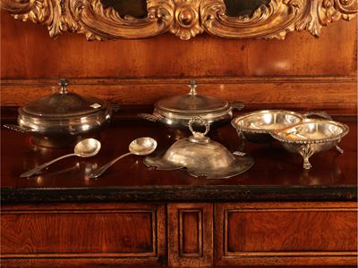 Lotto di Accessori da Tavola in Metallo Argentato