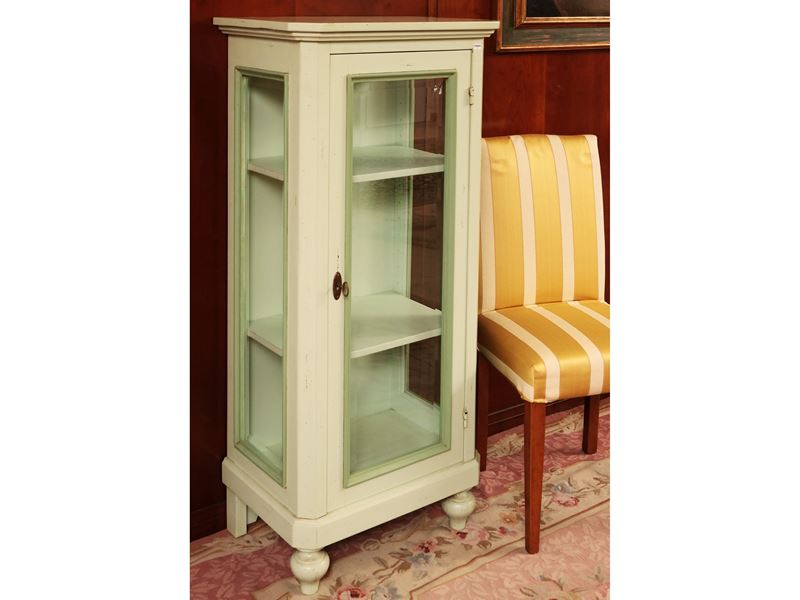 Vetrina per Collezioni in Legno Laccato Verde Menta
