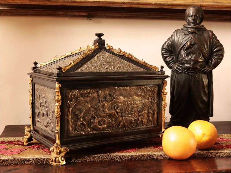 Forziere in Legno Ebanizzato