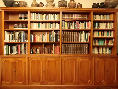 Libreria a Due Corpi in Ciliegio