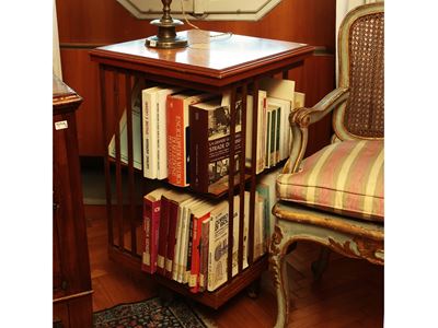 Libreria Girevole in Mogano