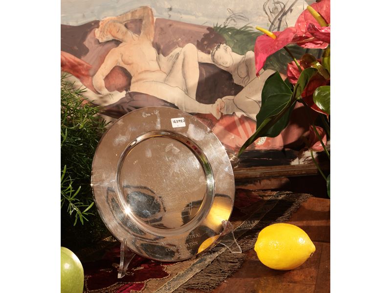 Piatto commemorativo in argento, One World Festival, Brandimarte