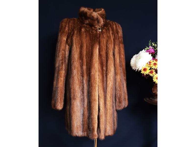 Giaccone in pelliccia di visone color biscotto, Arturo Bellagambi