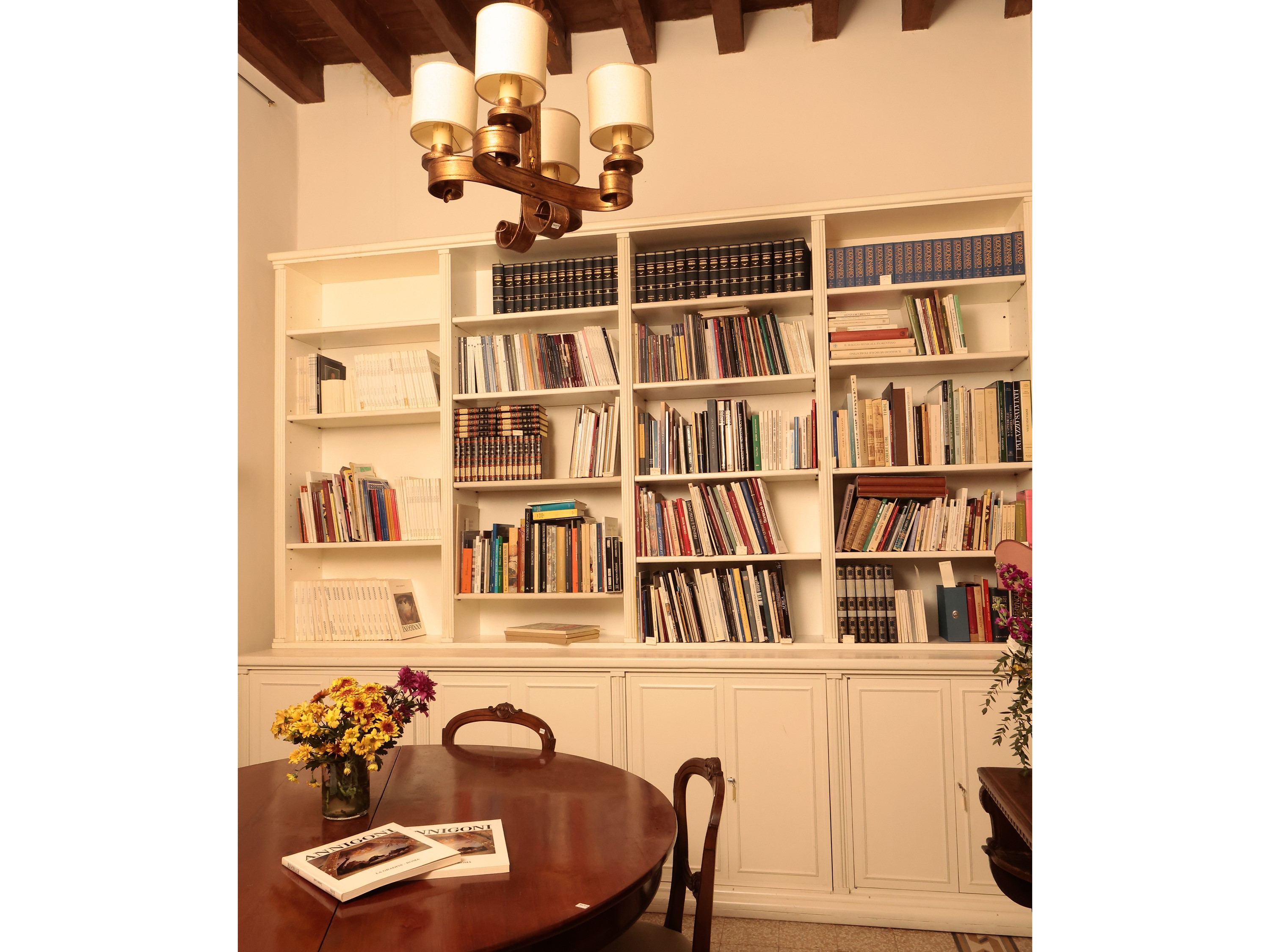Libreria a Due Corpi in Legno Laccato Bianco