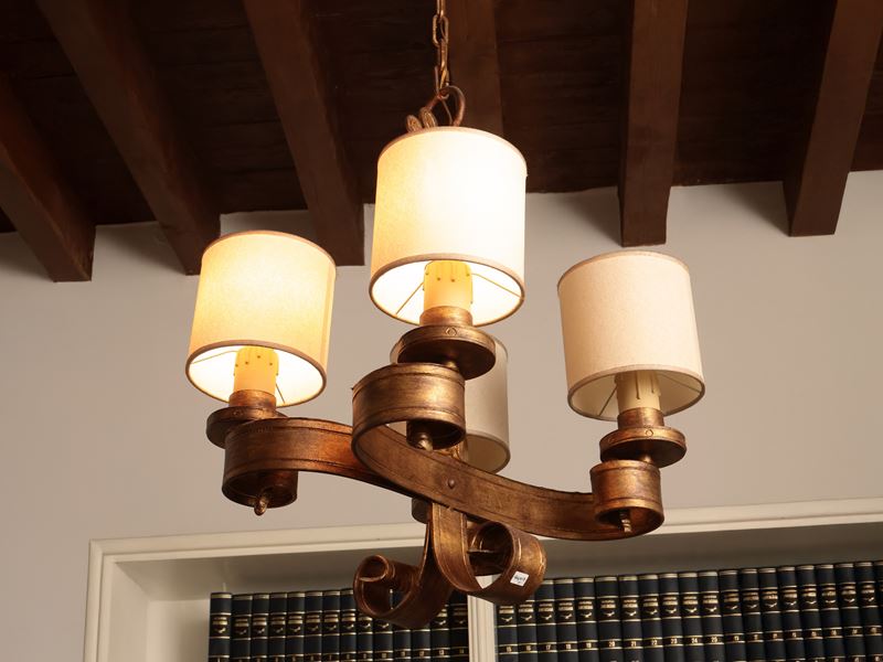 Lampadario in Metallo Dorato