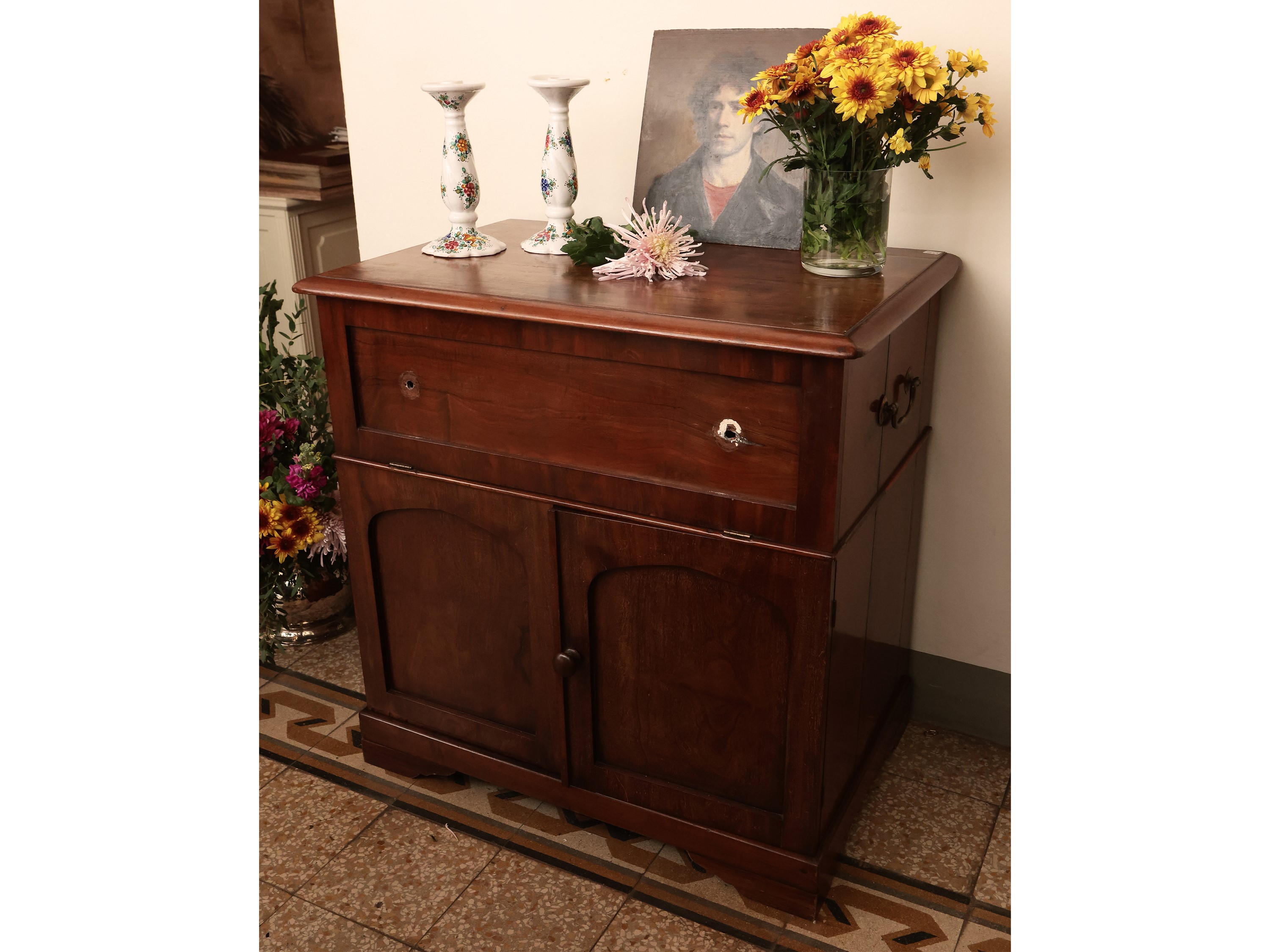 Piccola Credenza a Toilette in Mogano