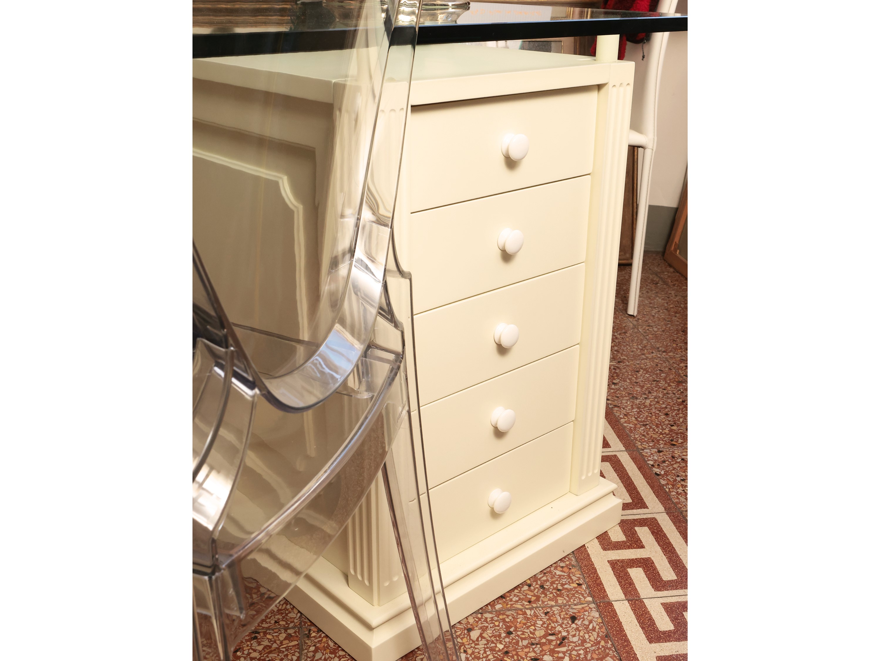 Scrivania in Legno Laccato Bianco
