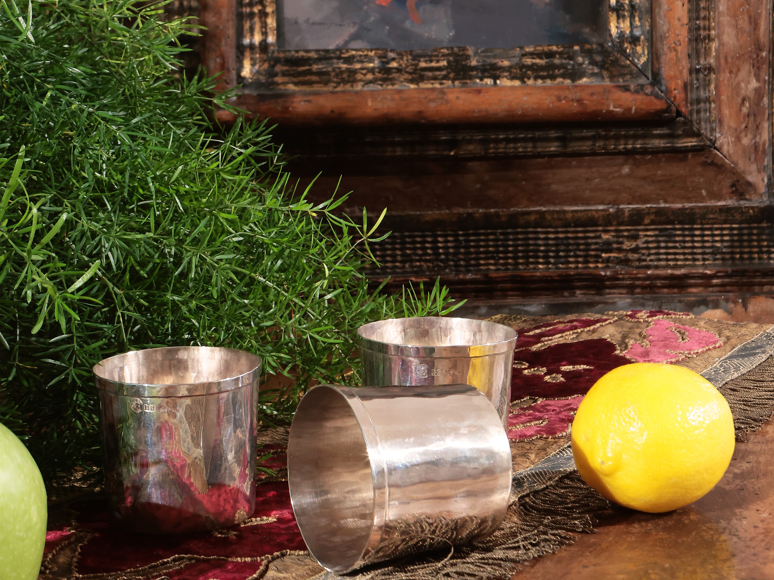 Serie di dodici bicchieri in argento, Brandimarte