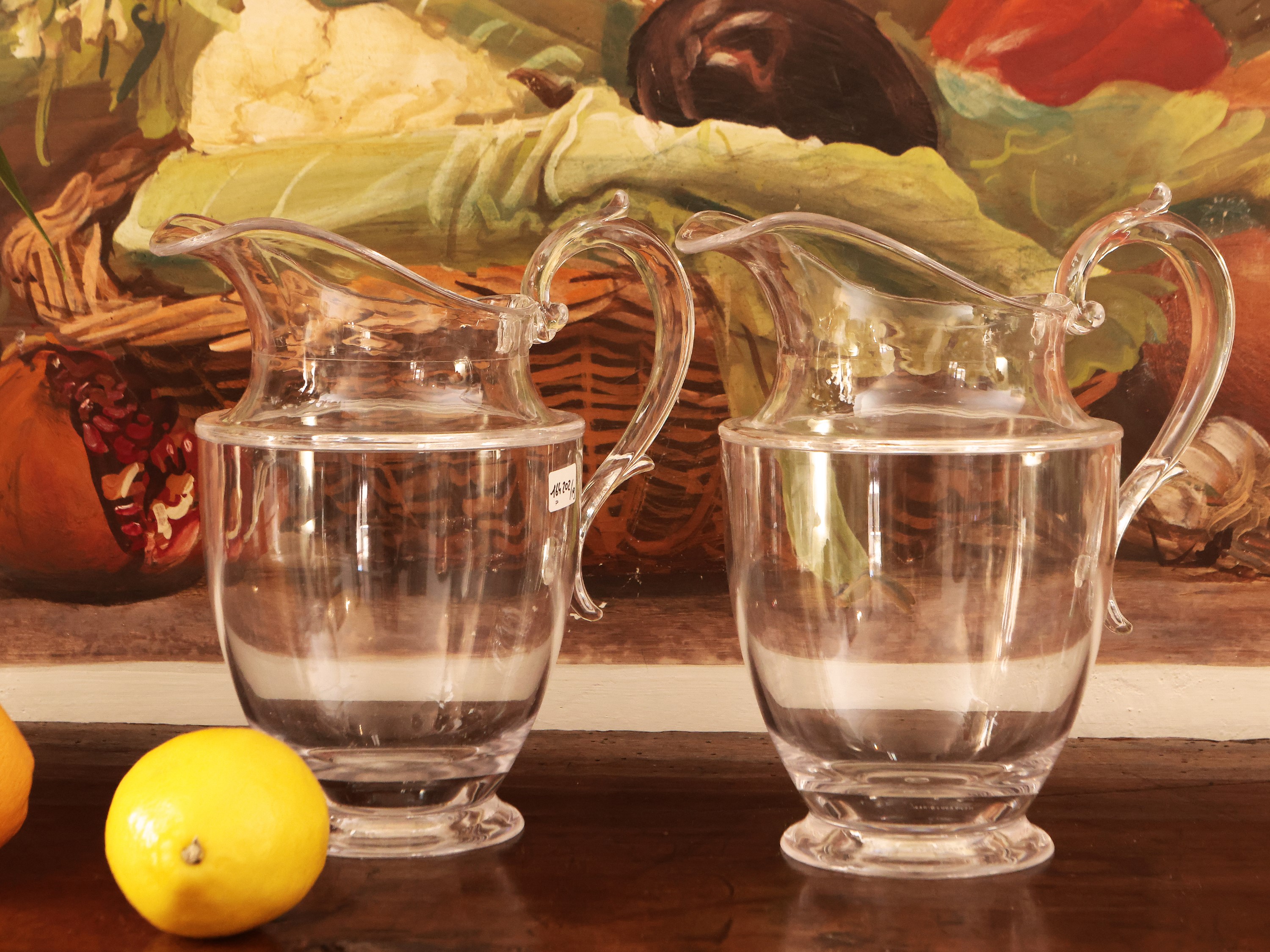 Assortimento di Accessori per la Tavola di Gusto Moderno