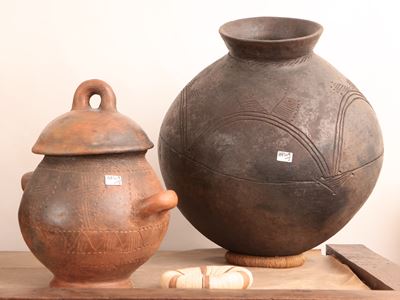 Due Vasi Tribali in Terracotta