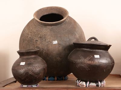 Tre Vasi Tribali in Terracotta