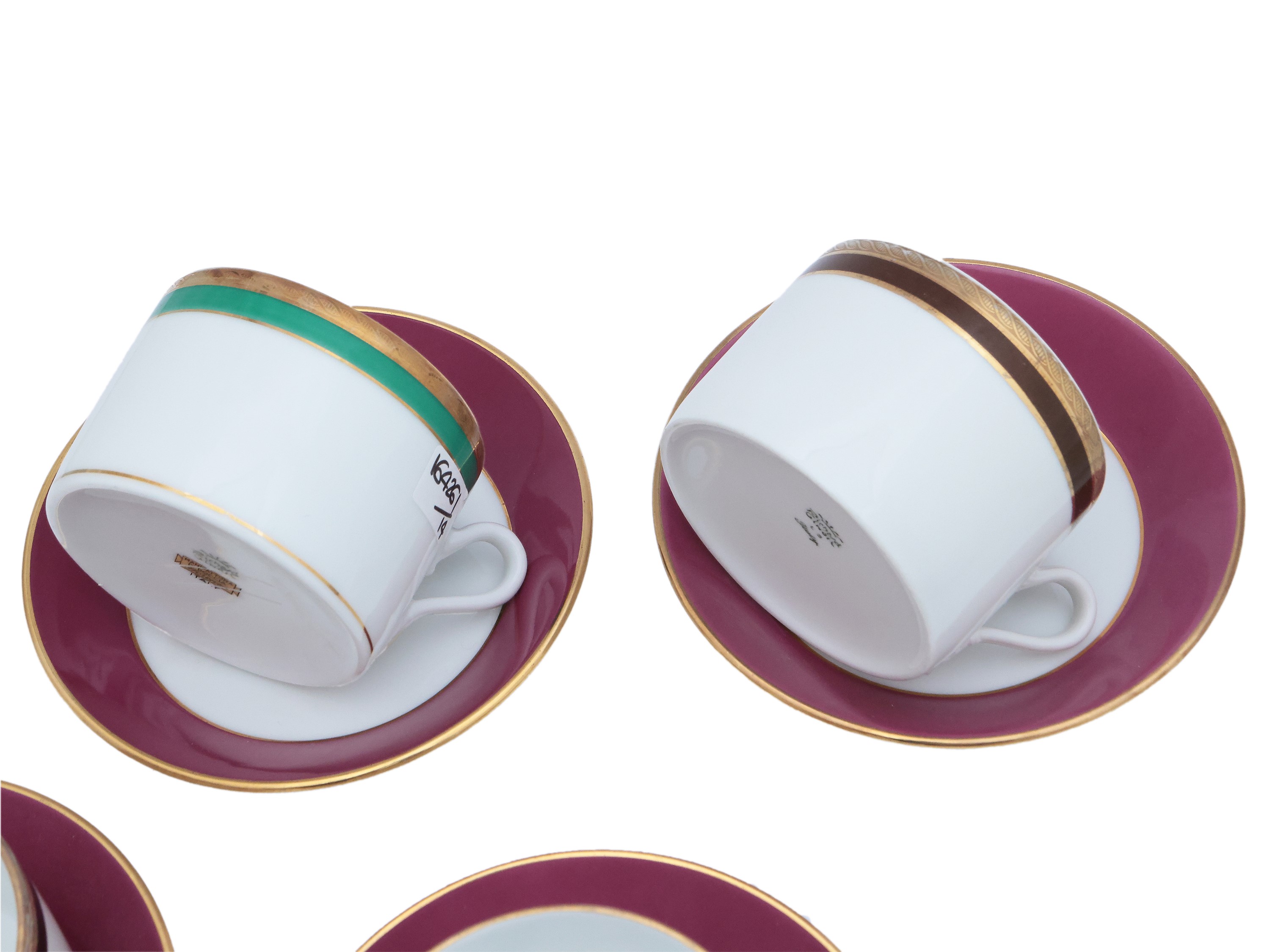 Richard Ginori, Assortimento di porcellane composto da tazze da tè e consommé