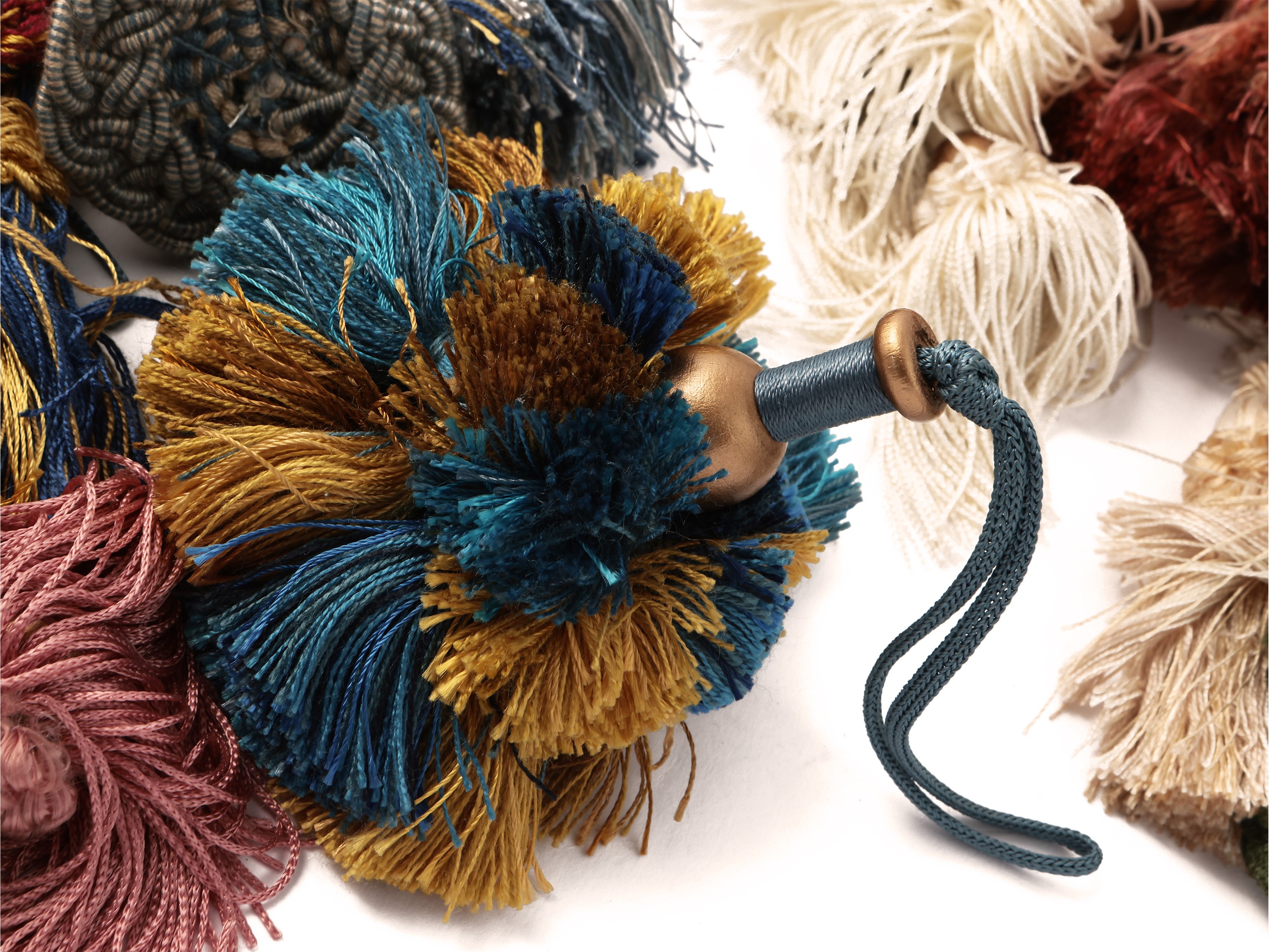 Grande Assortimento di Nappe da Tenda e Coprichiodi in Tessuto