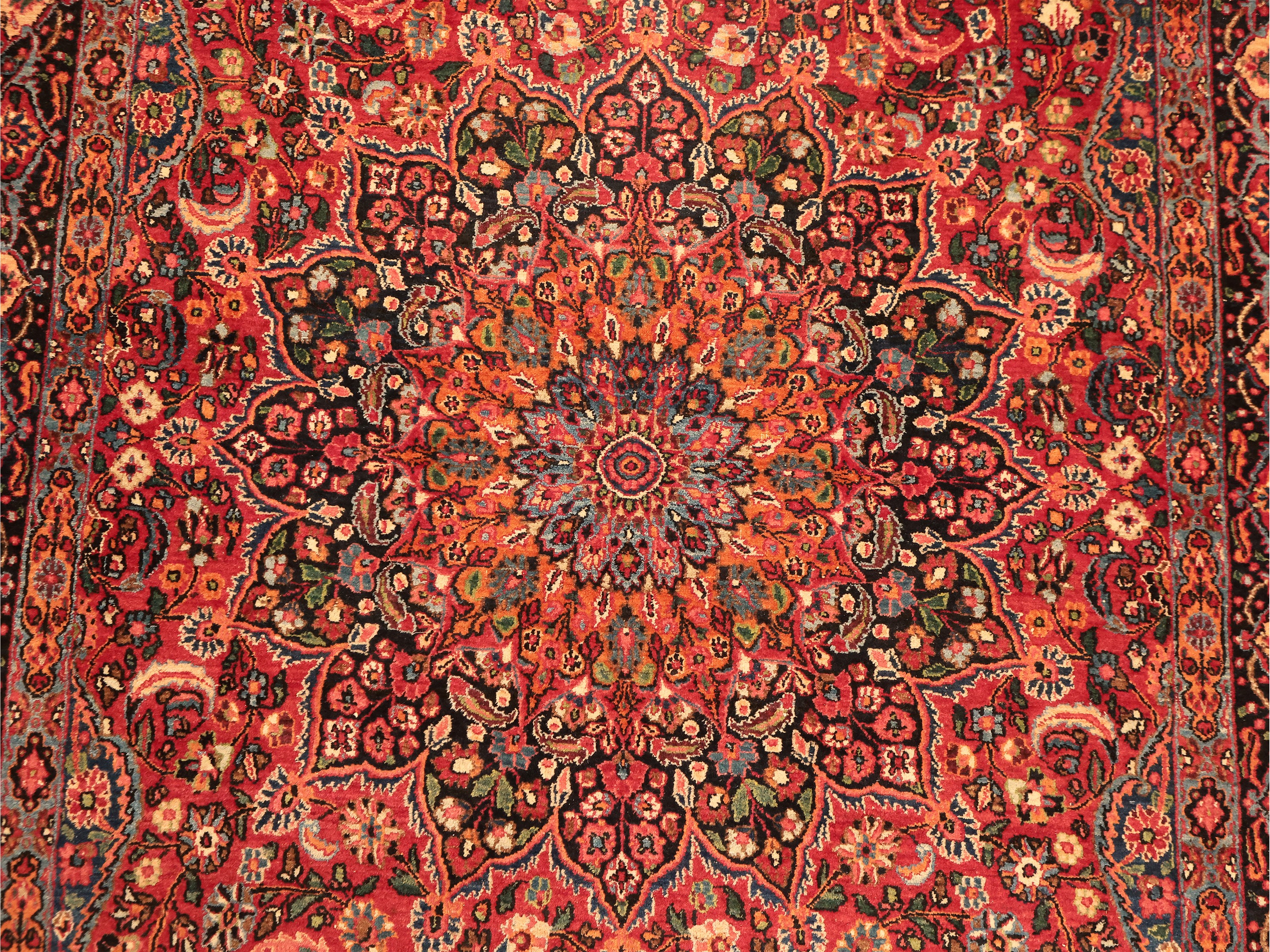 Tappeto persiano di vecchia manifattura