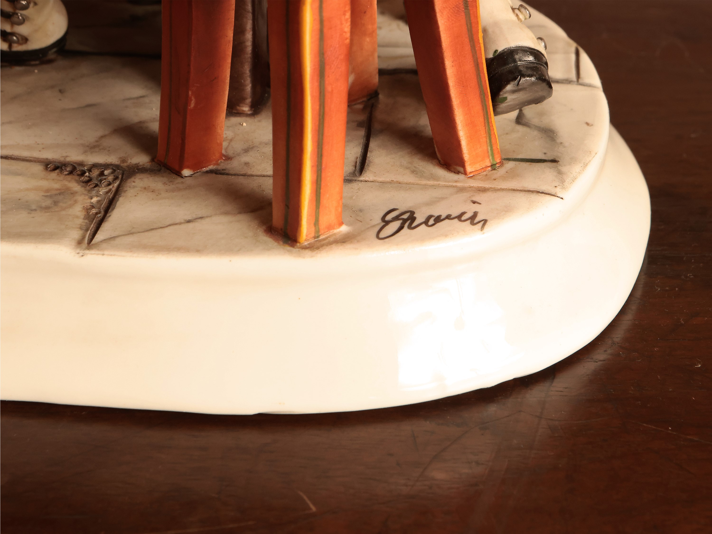 Gruppo in Biscuit Policromo
