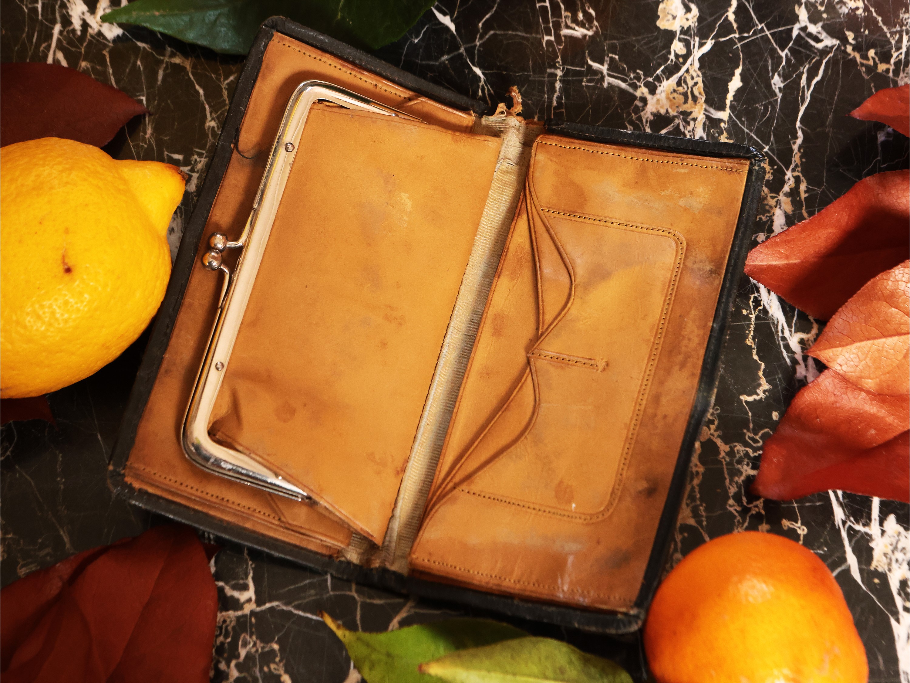 Borsellino per signora in pelle e argento