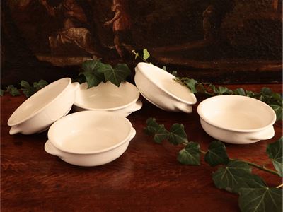 Serie di Quindici Piccole Teglie da Forno in Ceramica