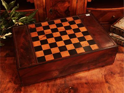 Scatola da Gioco in Mogano