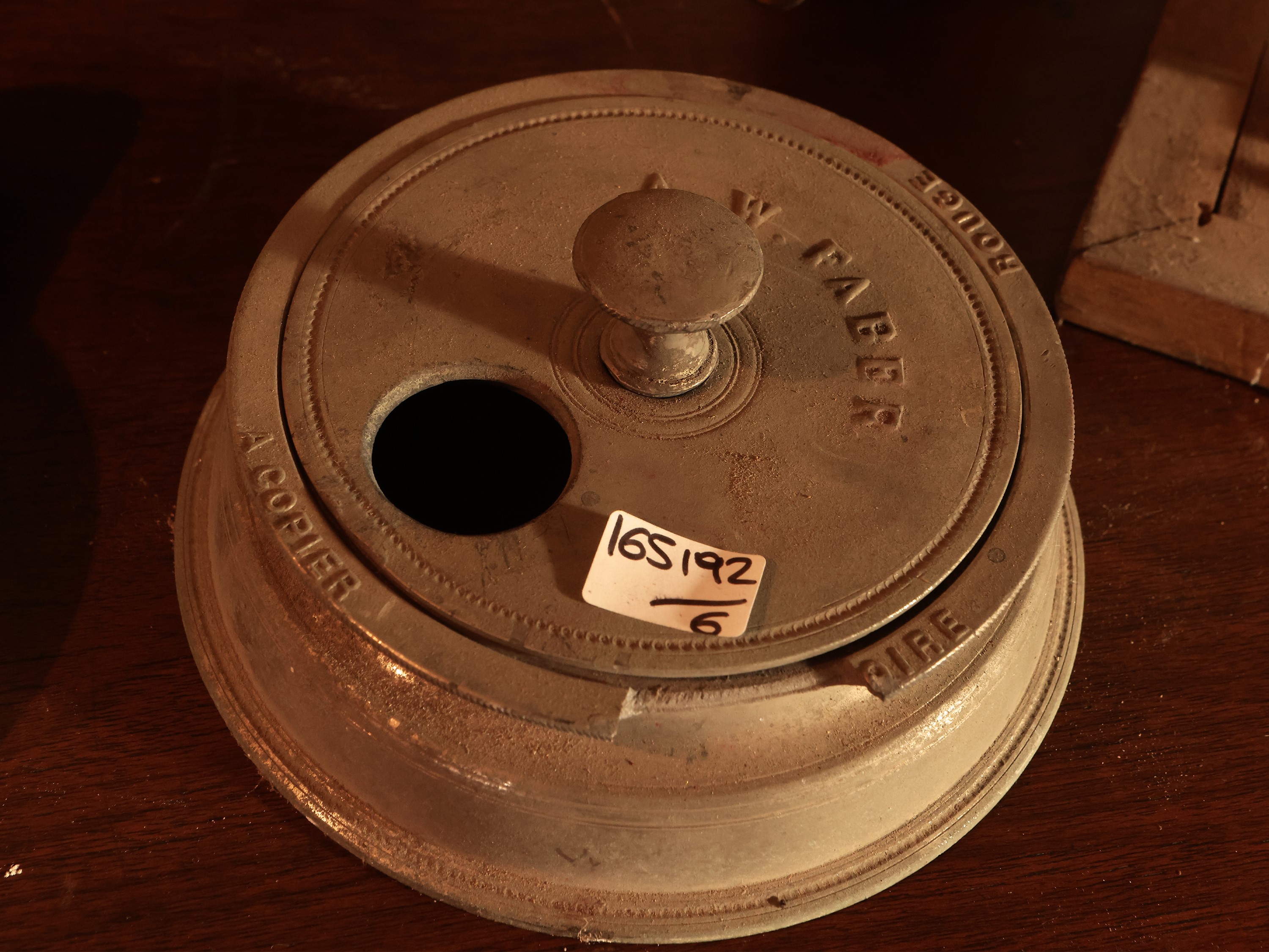 Collezione di strumenti scientifici e cursioità d'epoca
