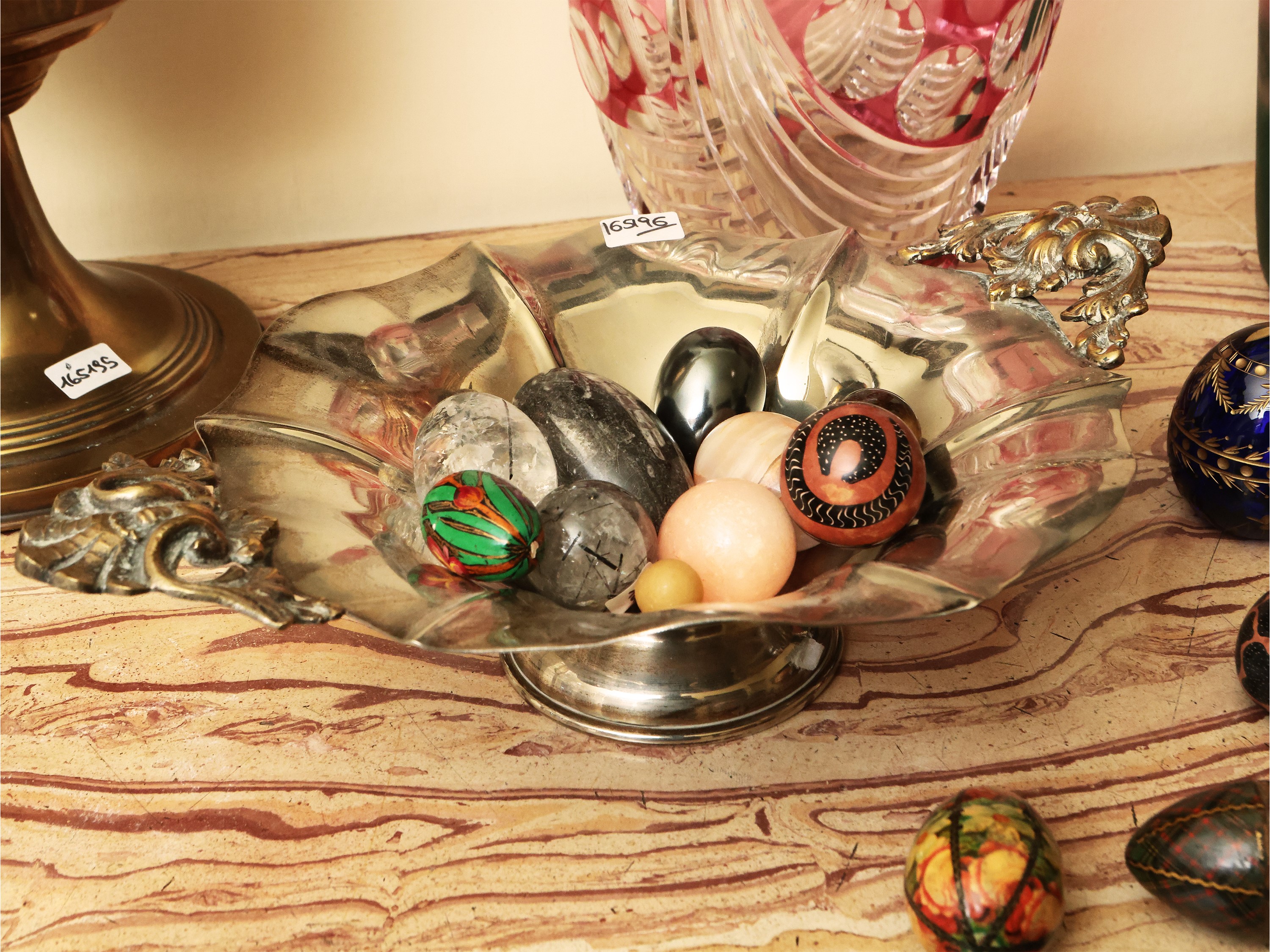 Assortimento di Uova da Collezione