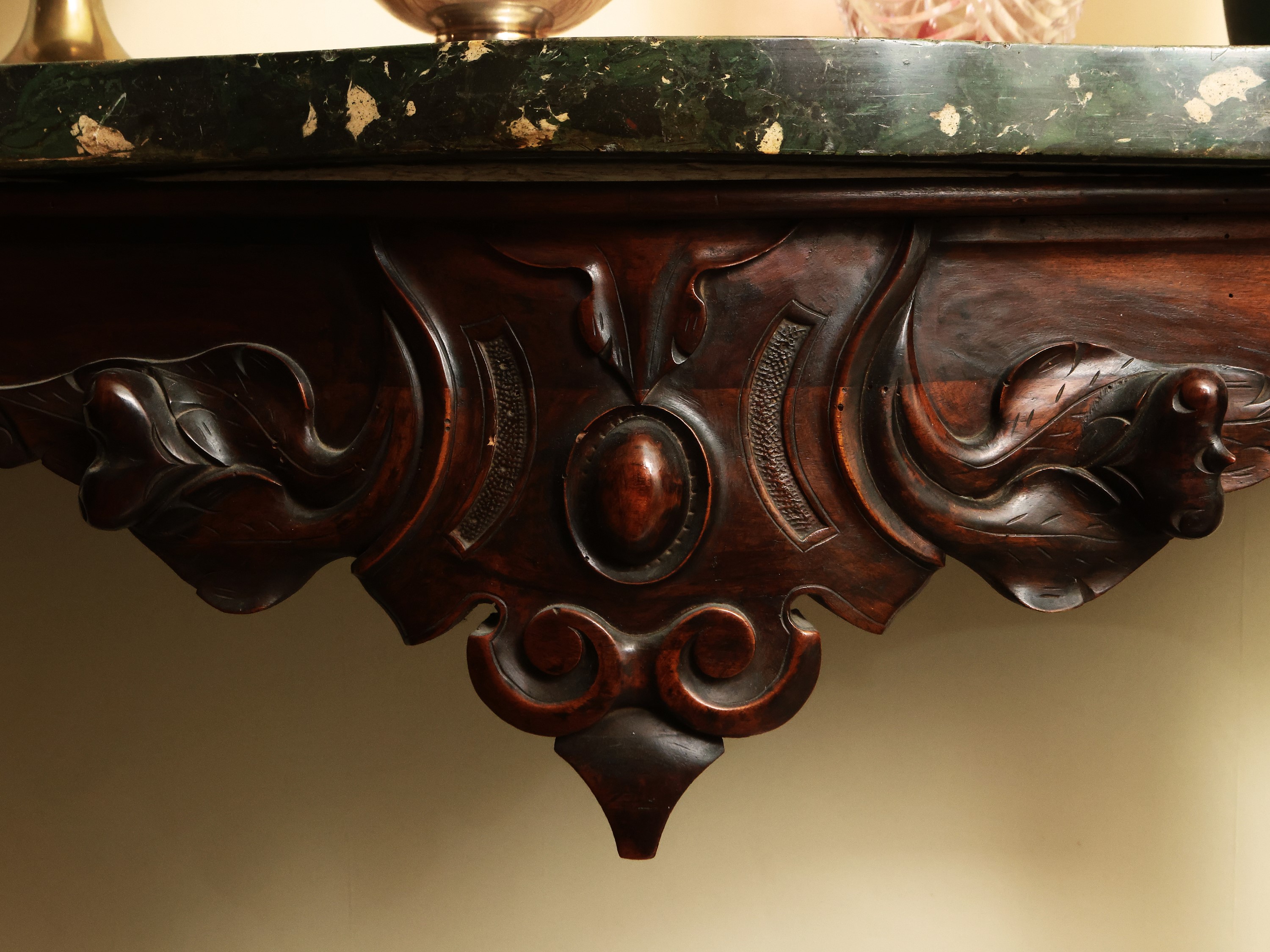 Console in Mogano