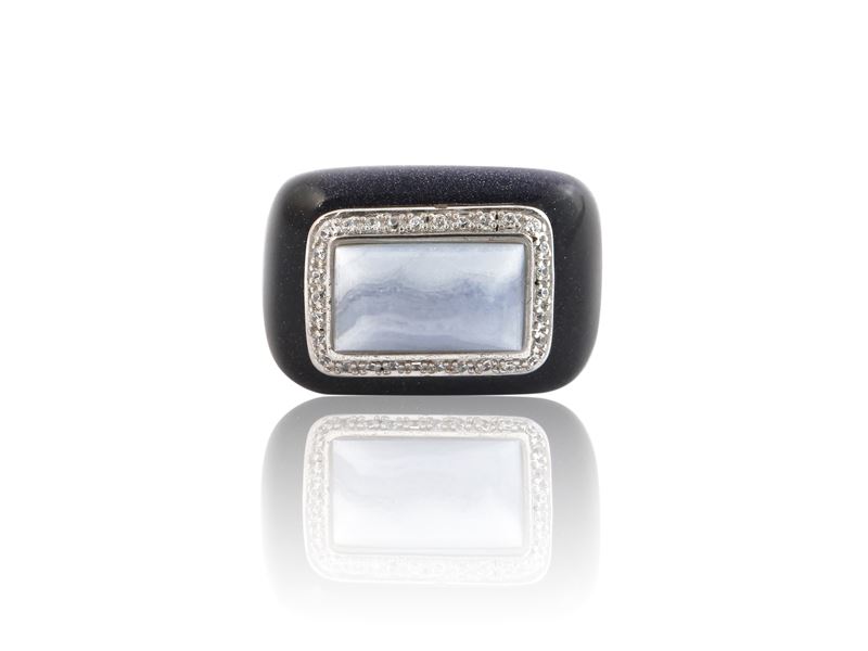 Grande Anello in Bachelite Nera