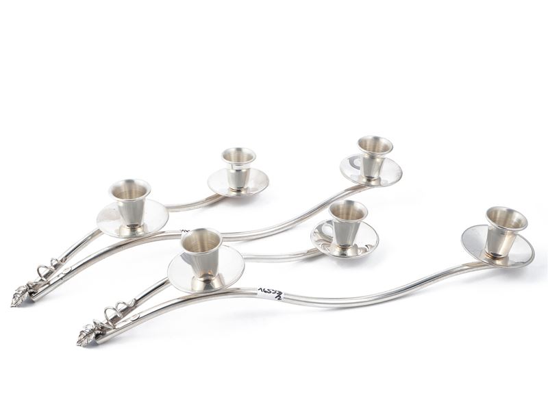 Coppia di candelabri centrotavola in argento 925