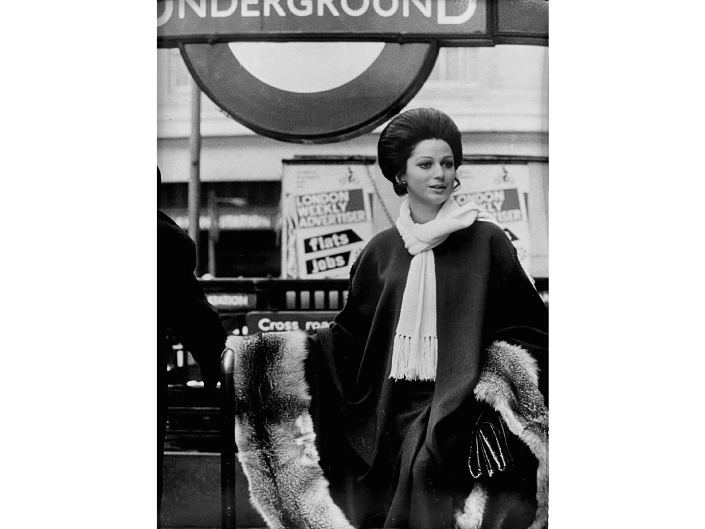 Mantella in panno verde bosco