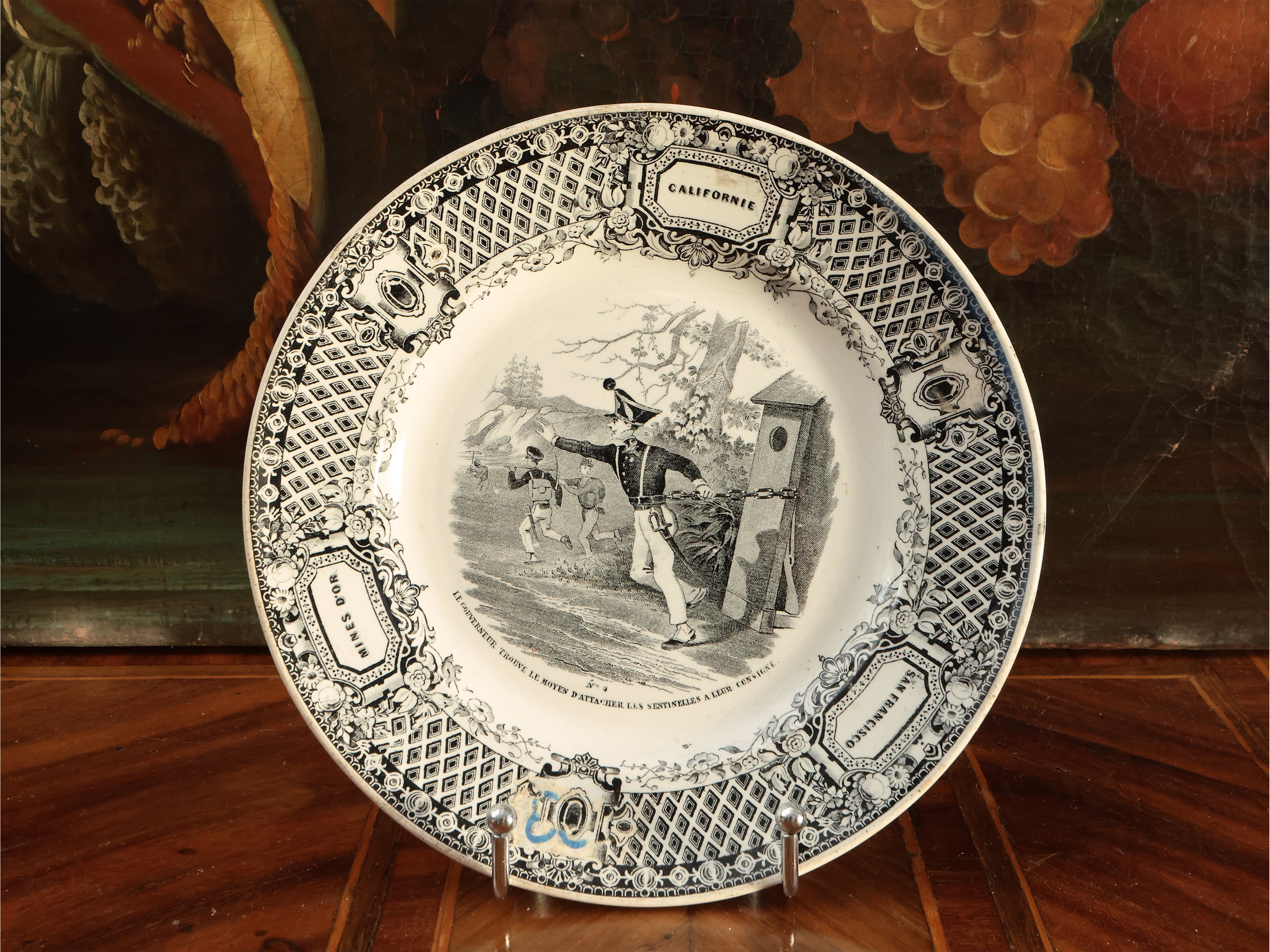 Cinque piatti decorativi in terraglia d'epoca