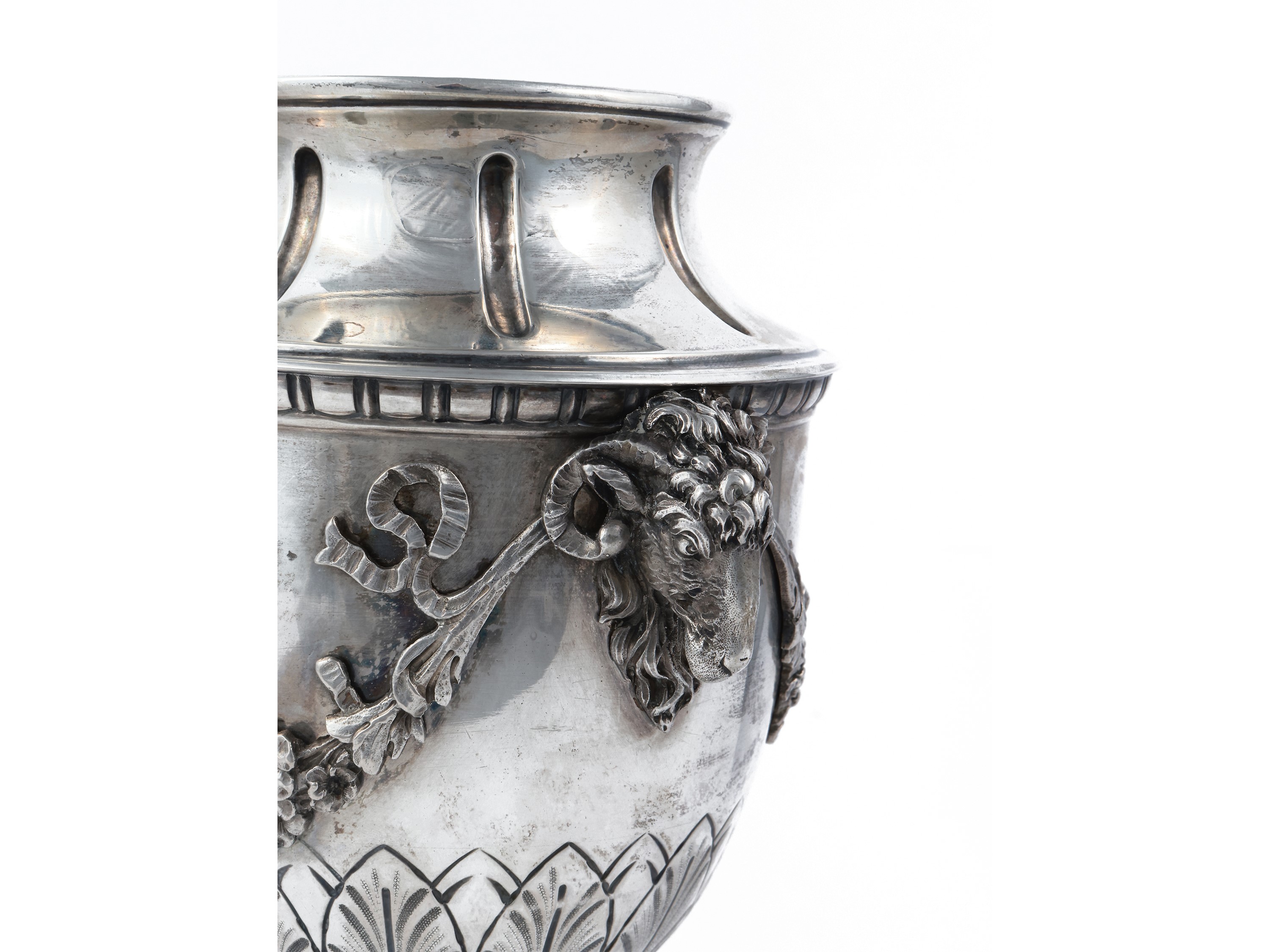 Grande vaso ad urna Liberty in argento