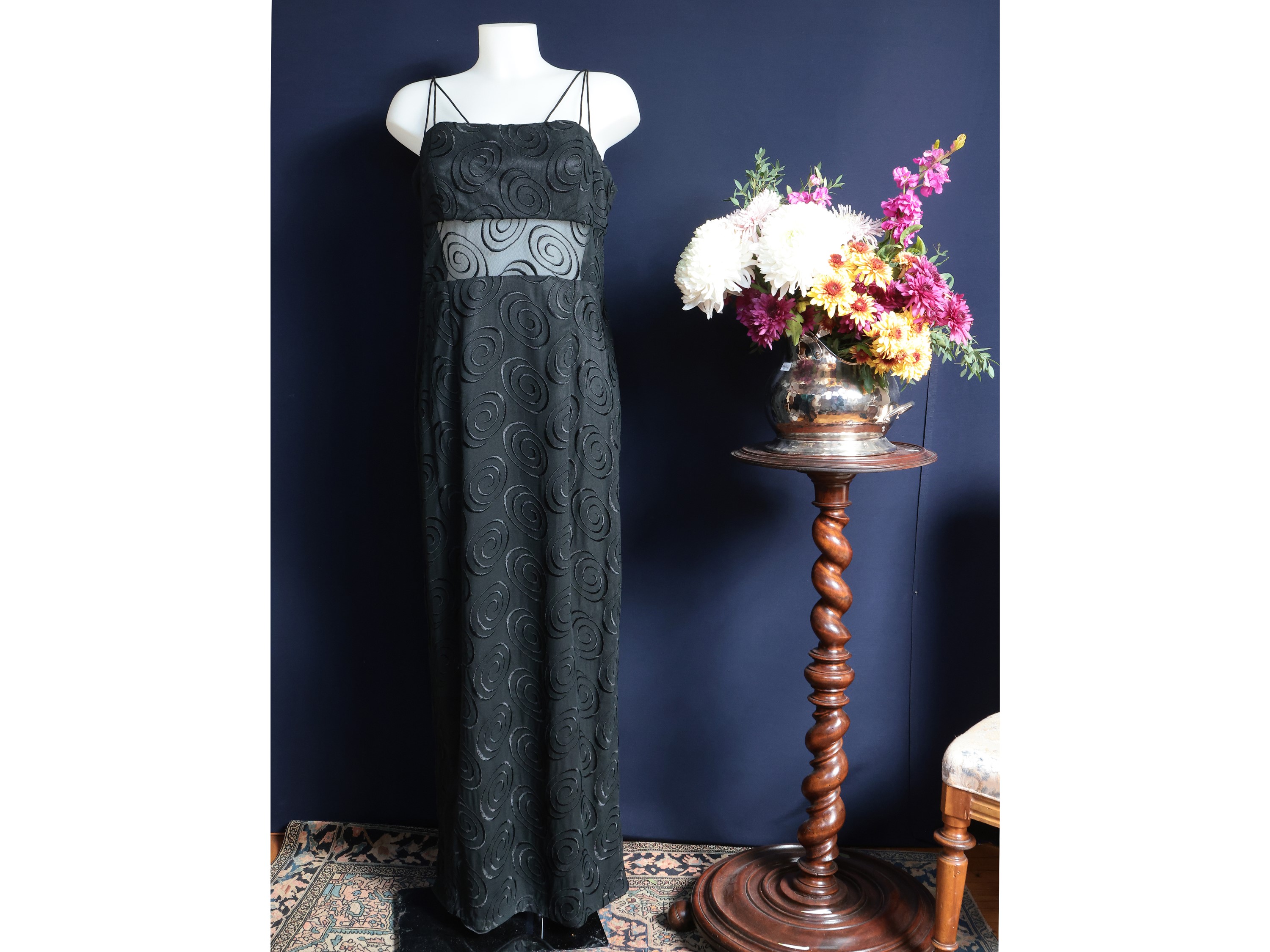 Completo da sera in tulle nero