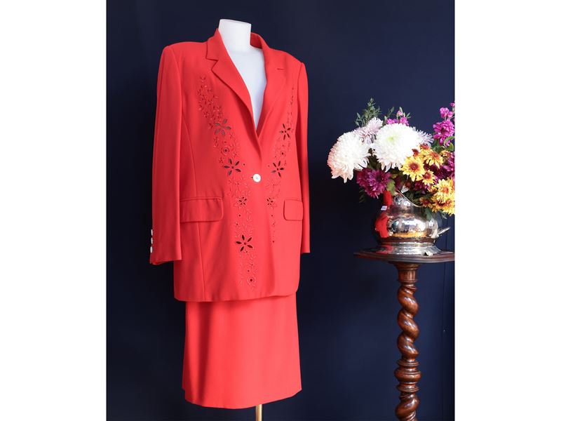 Escada, Tailleur in lana rosso