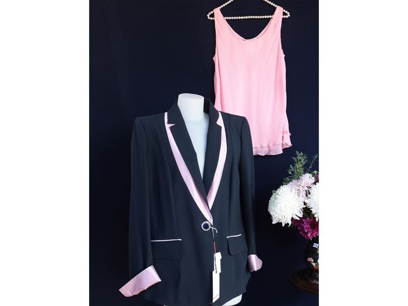 Mattiolo, Giacca blu