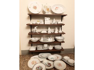 Grande Assortimento di Accessori e Curiosità in Porcellana