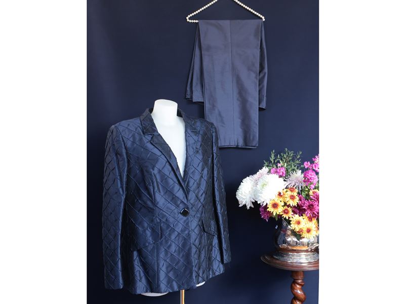 Due tailleur pantalone da cocktail