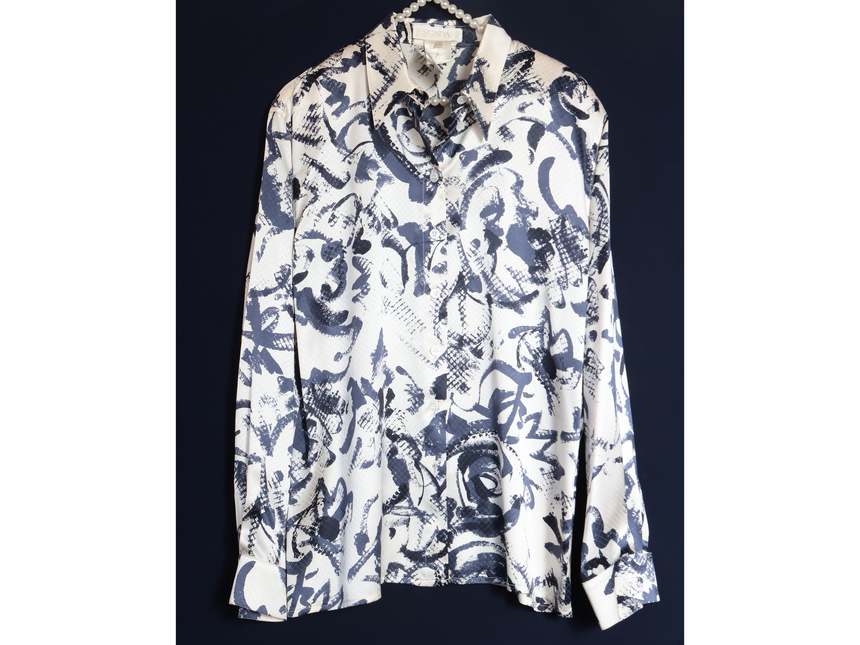 Completo in raso blu