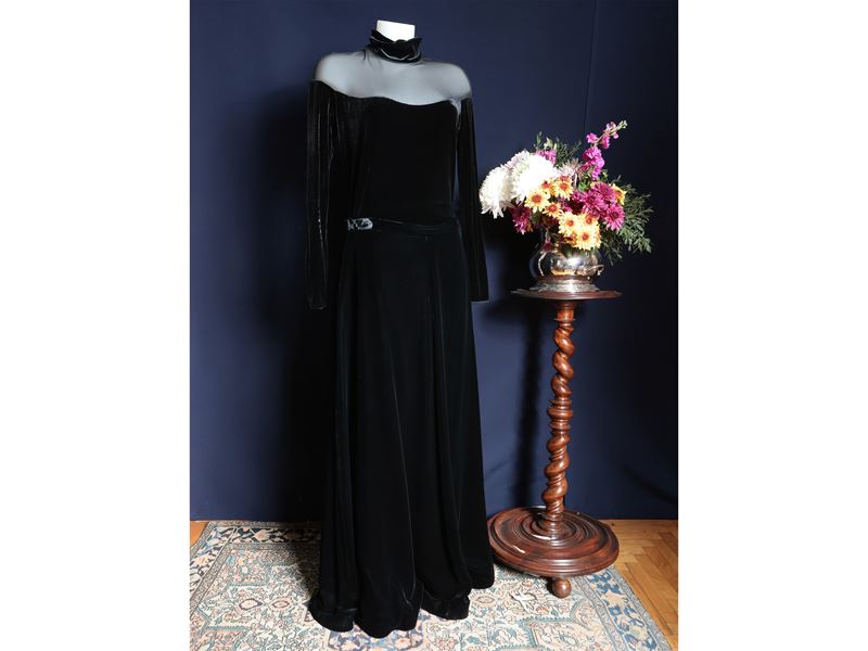 Completo da sera in velluto nero