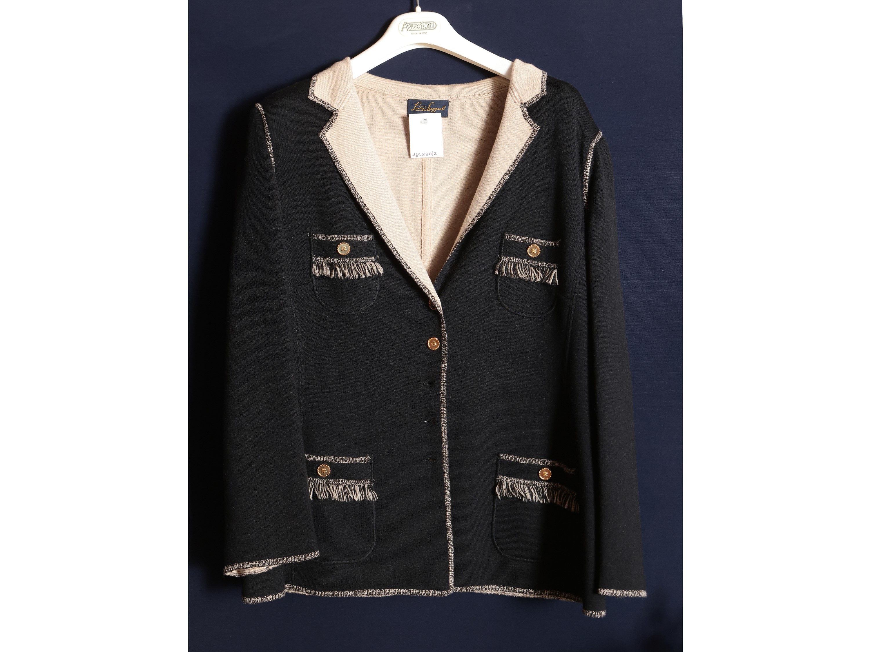 Luisa Spagnoli, Mantella in lana beige con alamari