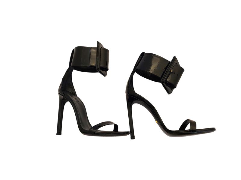 Gucci, Sandali in Vernice Nera