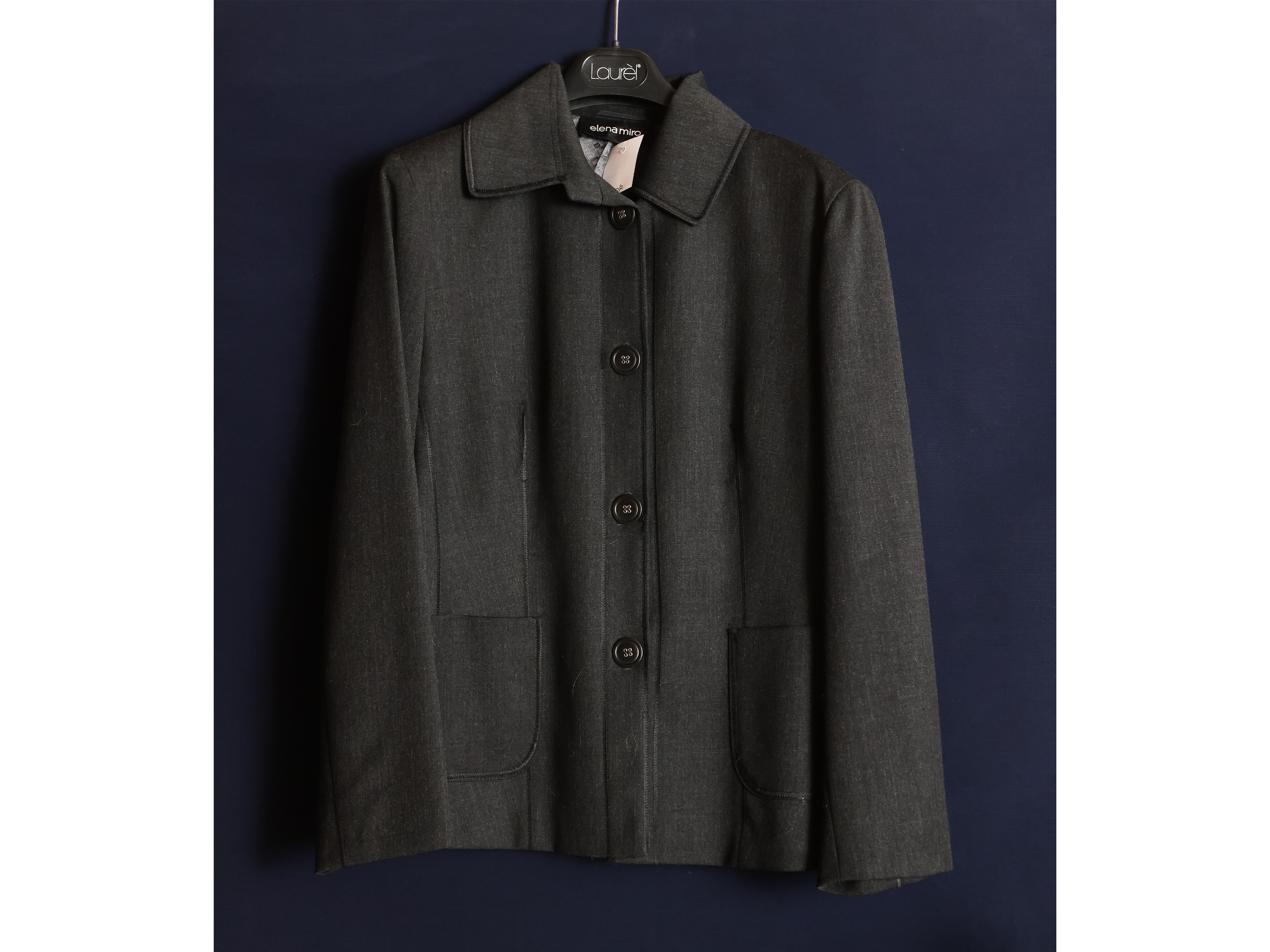 Elena Mirò, Lotto di di abiti