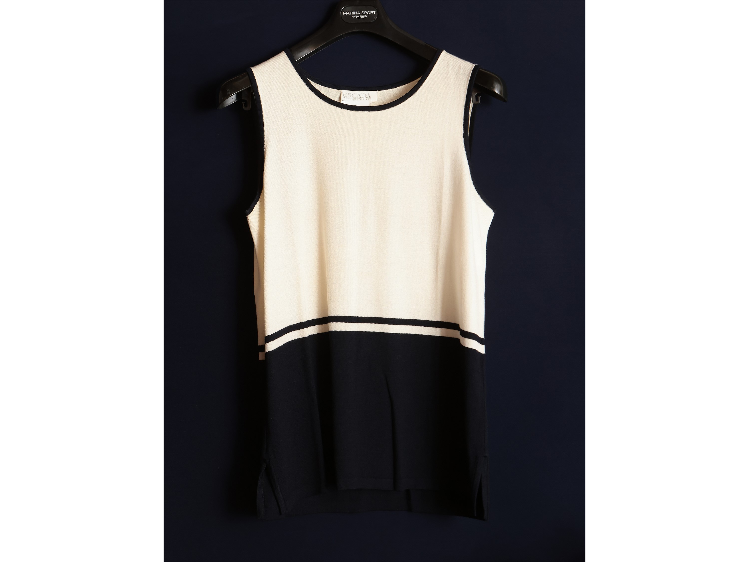 Escada, Twin set di lana in maglia