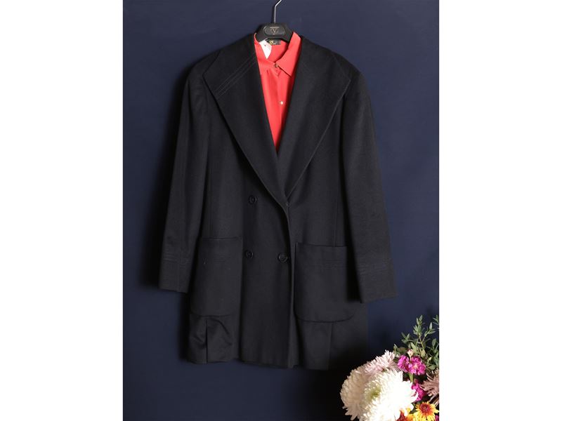 Escada, Giacca in cashemere e lana nera