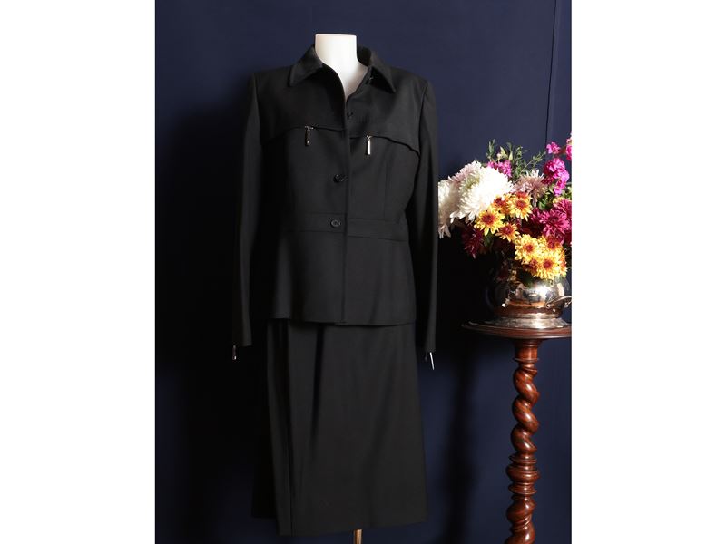 Tailleur nero in lana