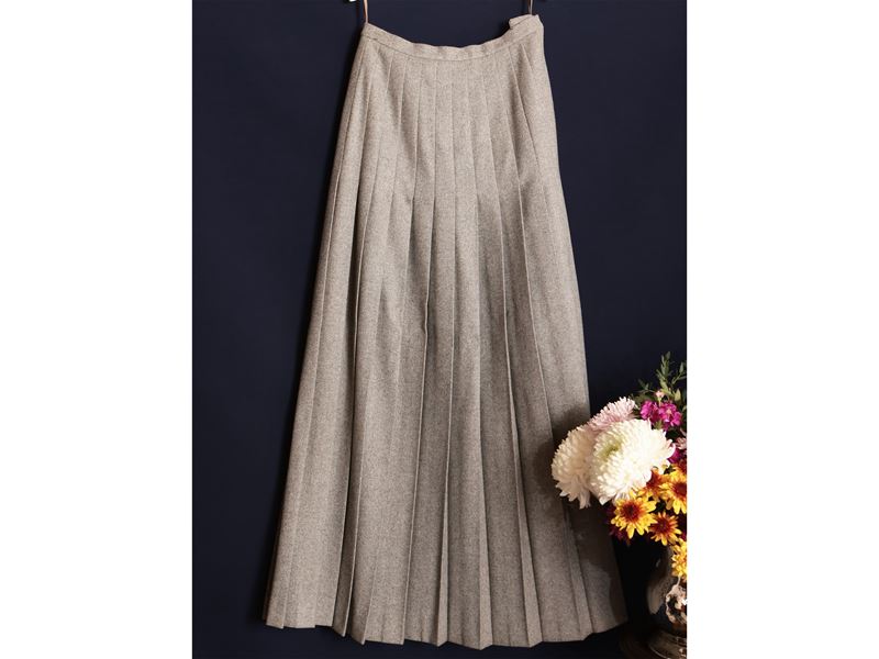 Valentino, Gonna in lana grigia