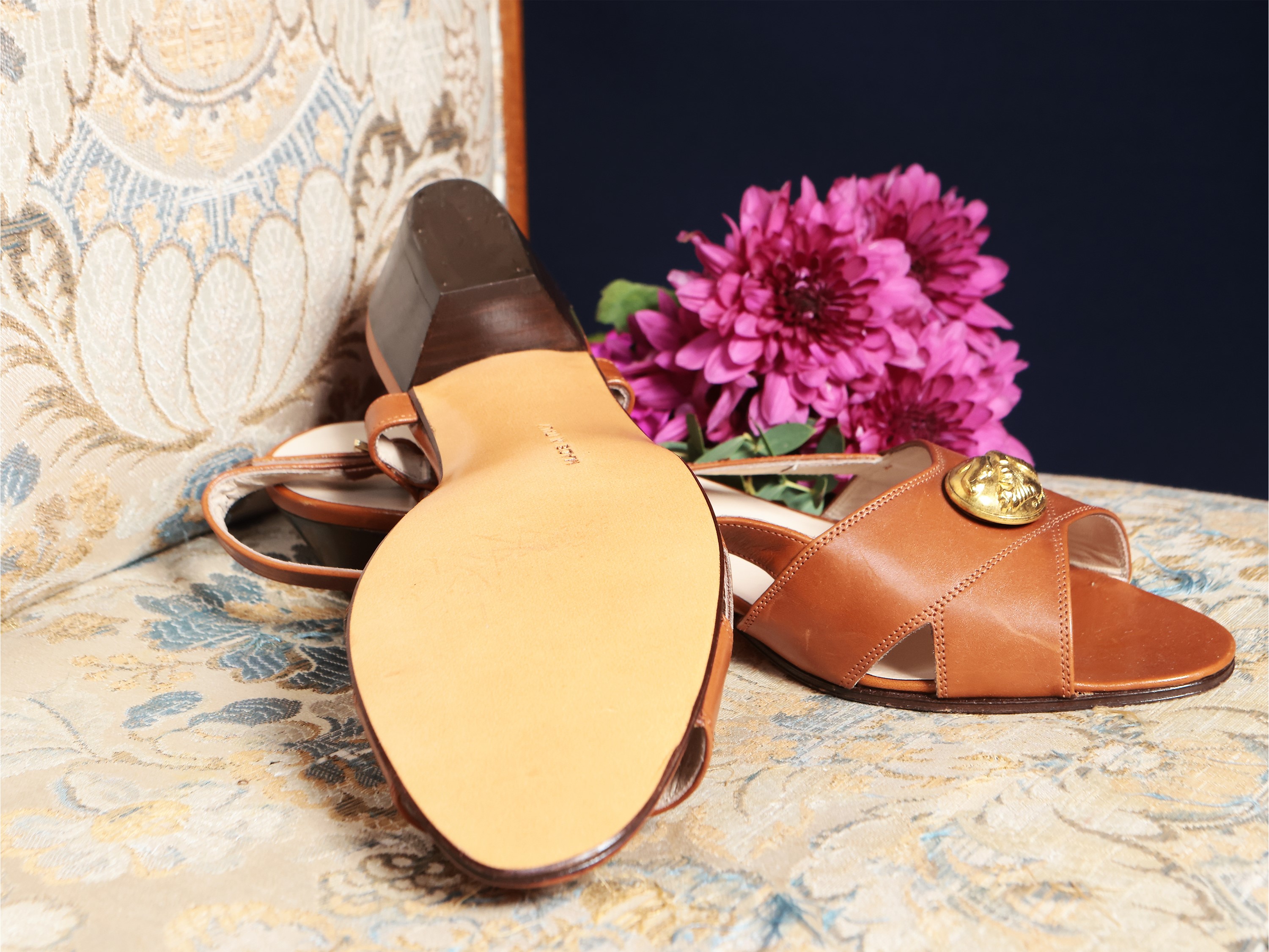 Salvatore Ferragamo, Sandali in pelle marrone